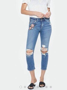 Silver Jeans Plus Size 14 Mazy Slim Cropped Distressed Embroidered Denim Capri